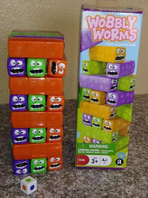 Wobbly Worms - Tower Balancing Game